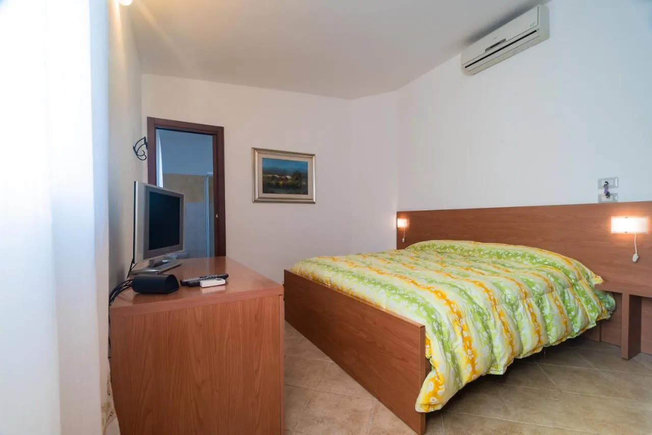 Bonsai B&B Alghero Santa Maria la Palma 2*,