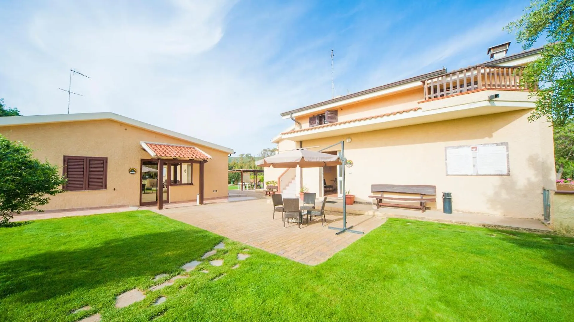Bonsai B&B Alghero Santa Maria la Palma Bed & Breakfast